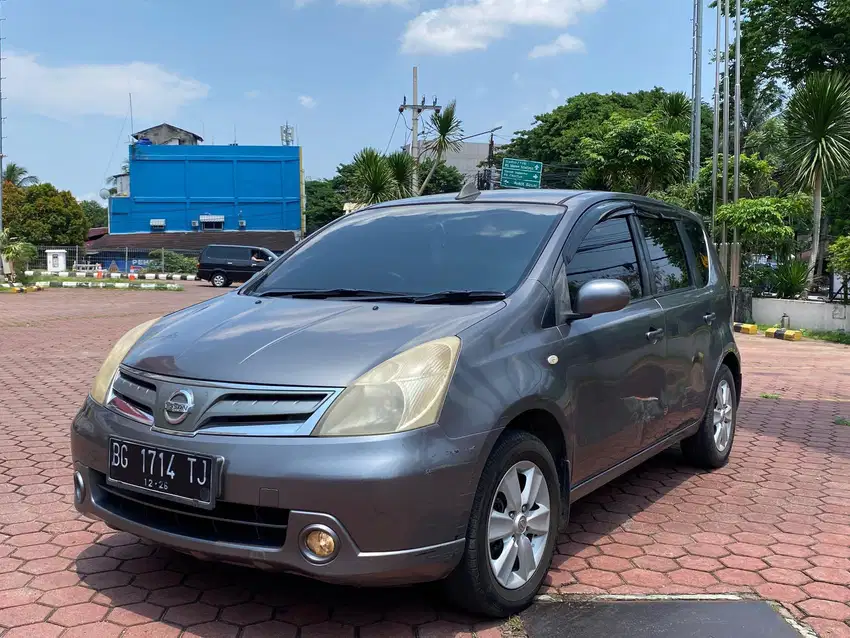 Livina XR Matic 2011