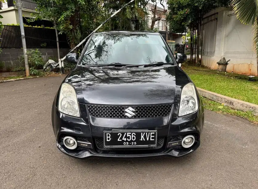 SUZUKI SWIFT GT3 MATIC 2010 HITAM ISTIMEWA