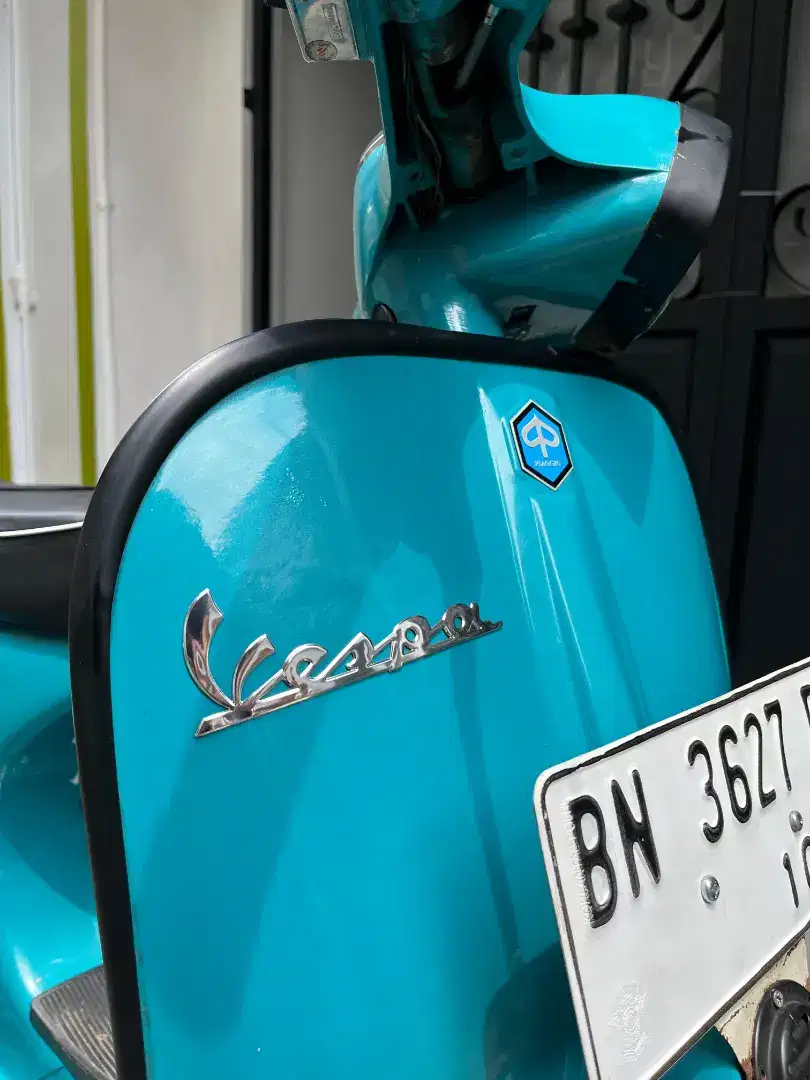 Vespa Super 77 barang original