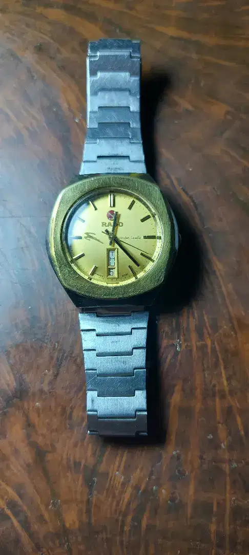 Jam tangan RADO GOLDEN GAZELLE