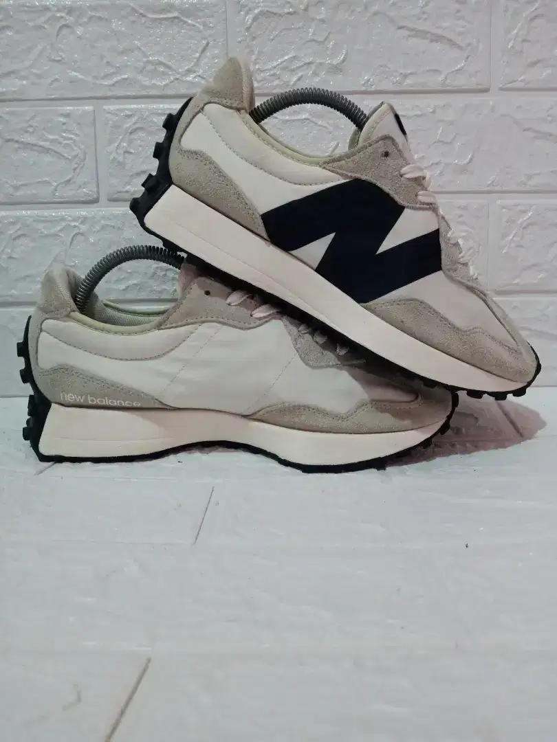 New Balance 327 size 42,5 (27cm)