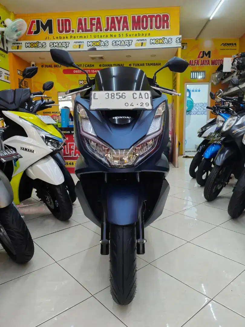 Unit Istimewa ^ Honda PCX 160 CBS thn 2024