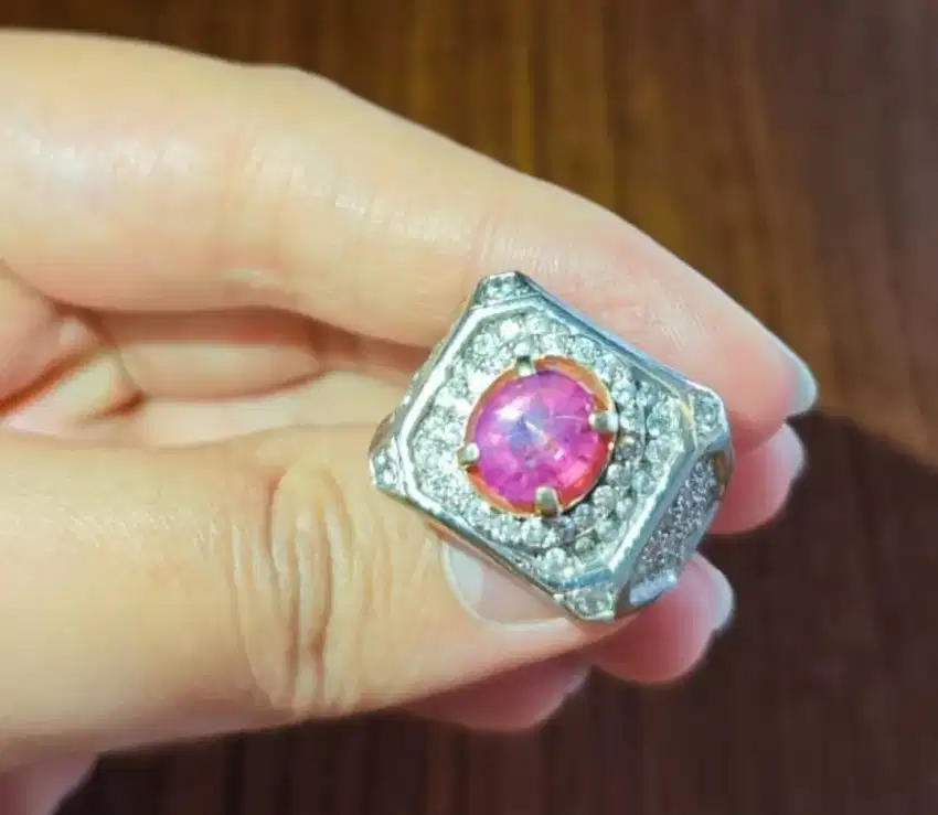 Cincin antik batu ruby full ikat emas putih