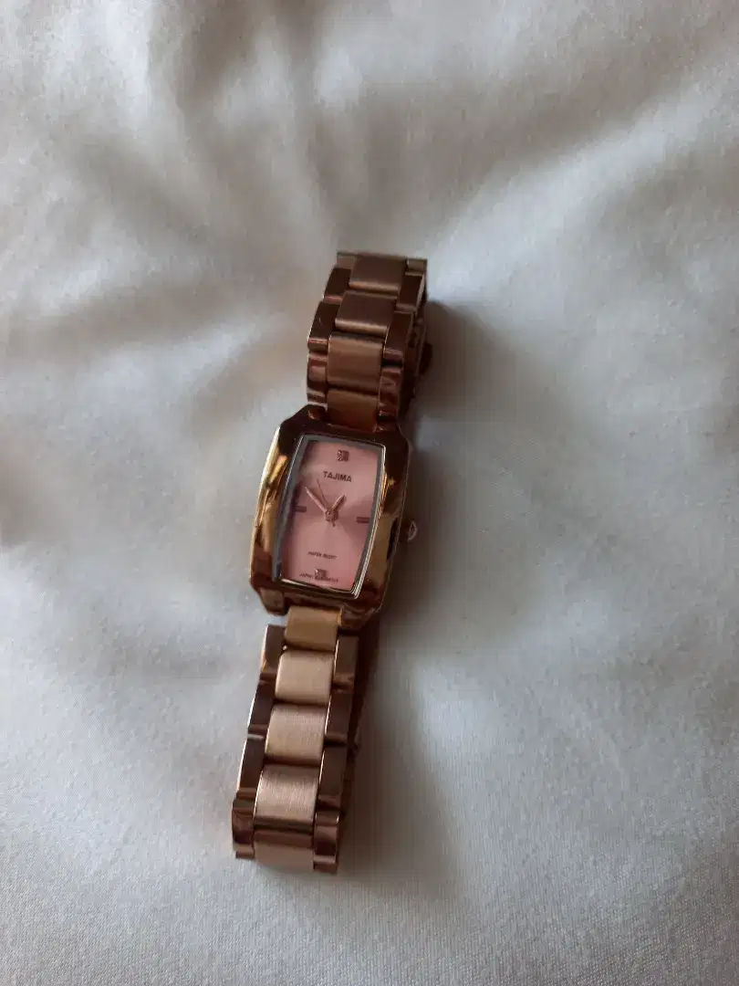 Jam Tangan Wanita merk Tajima