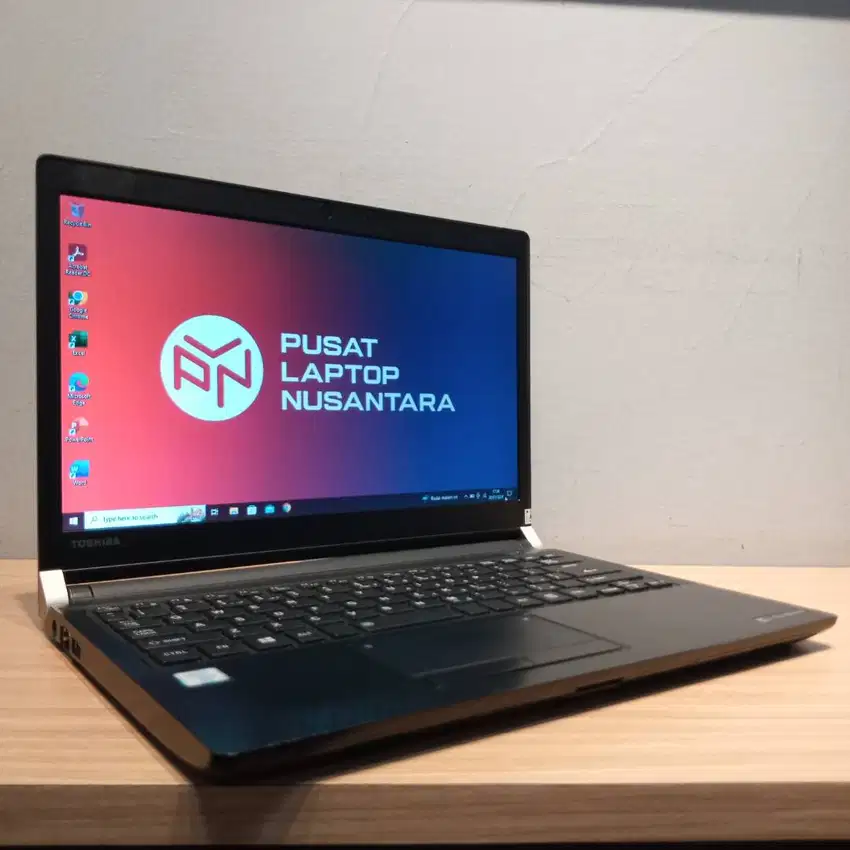 Laptop SECOND LIKE NEW Siap Pakai TOSHIBA DYNABOOK R73 RAM 4GB