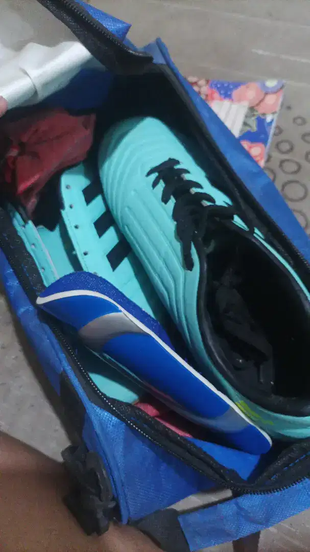 dijual sepatu futsal lagi BU