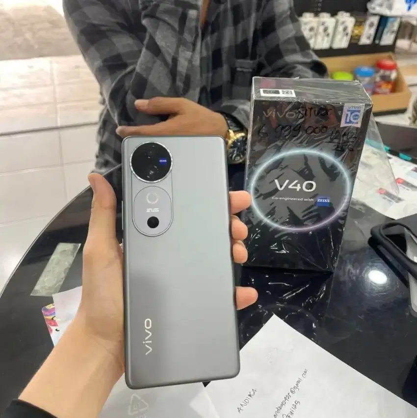 KREDIT HP VIVO V40 DI FIF