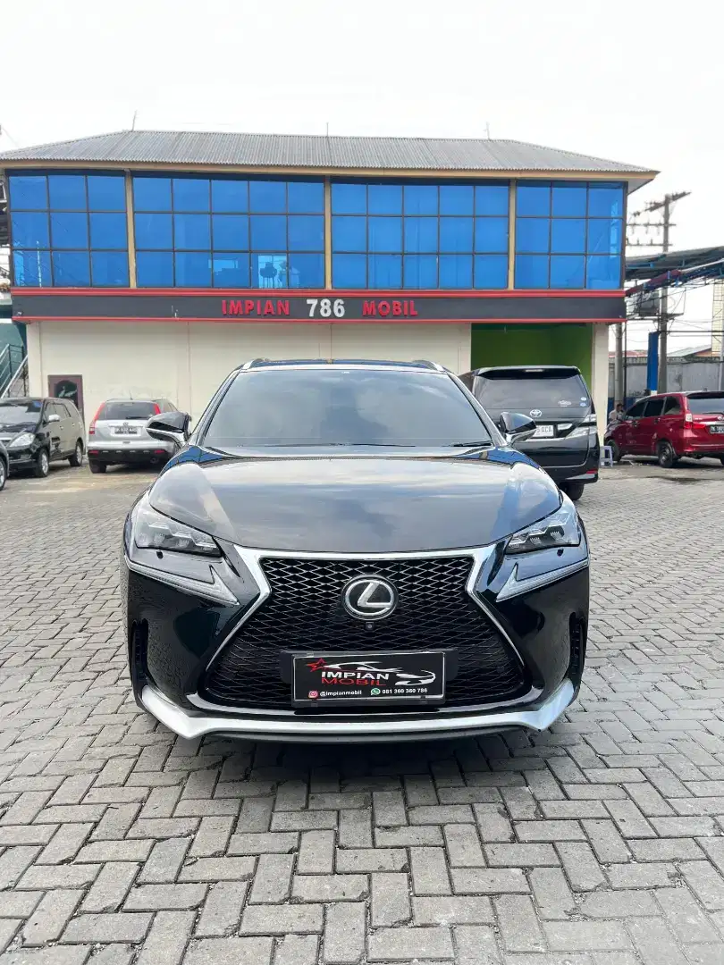 Lexus NX200 F Sport A/T Hitam 2015   agya camry harrier yaris krista