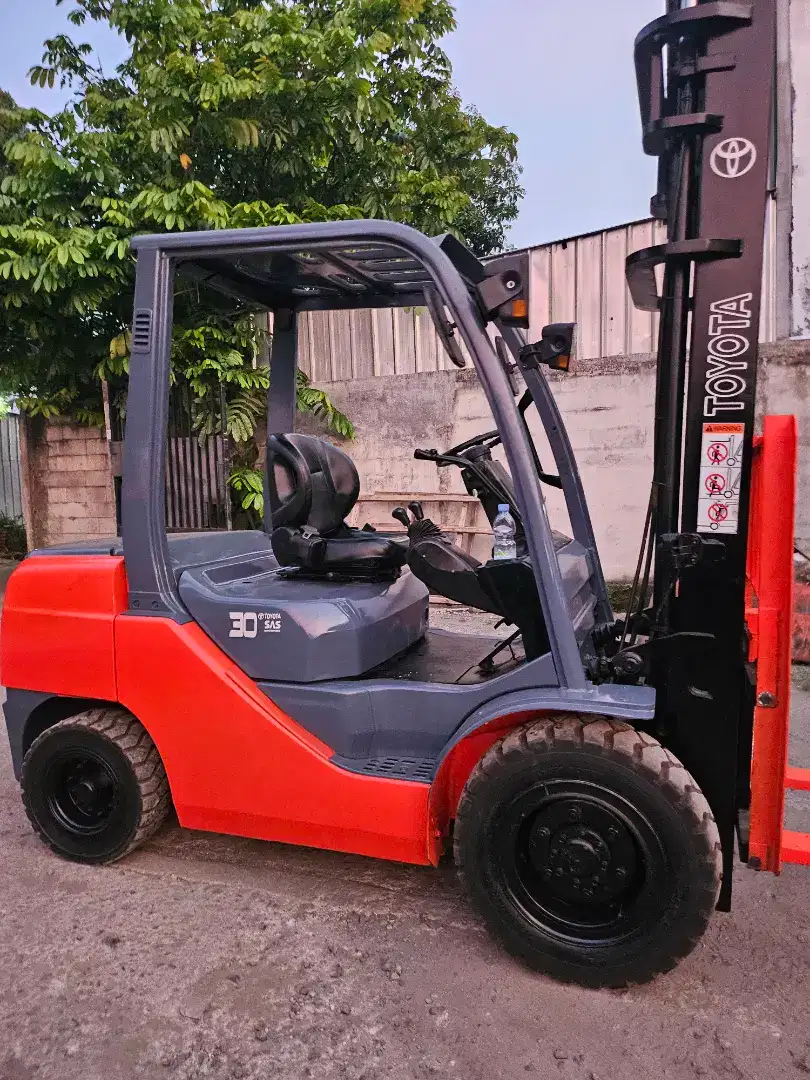 Forklift 3 ton toyota