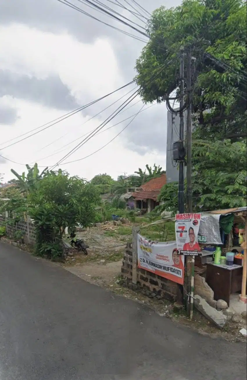 tanah Hoek seluas 257 m2 lokasi Exclusive Cilandak Jakarta Selatan