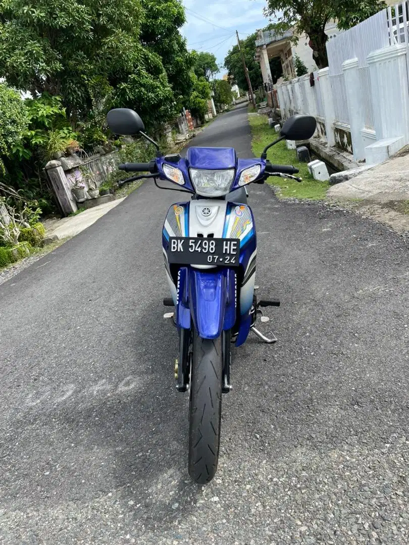 YAMAHA FIZR 2004