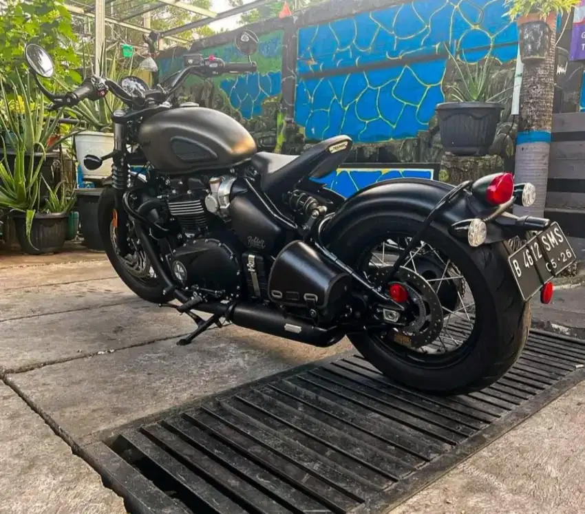 Triumph Bobber Bonneville 2021