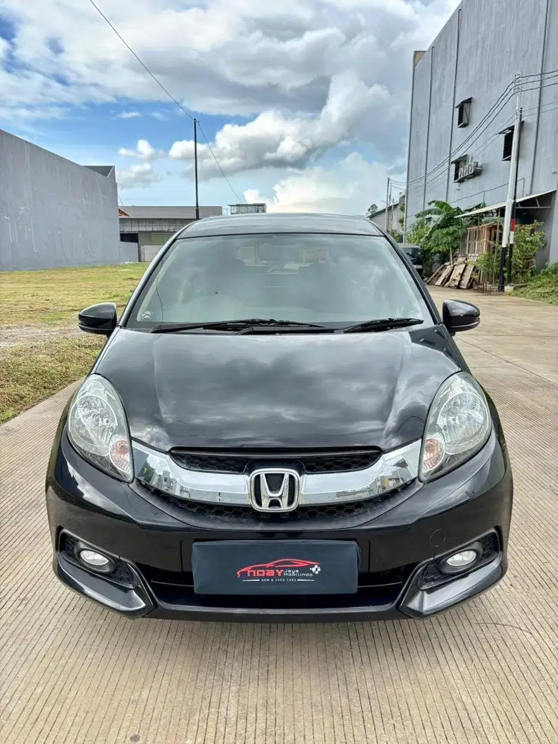 Honda Mobilio 1.5 E CVT 2016 Automatic ( Hitam Metalik )