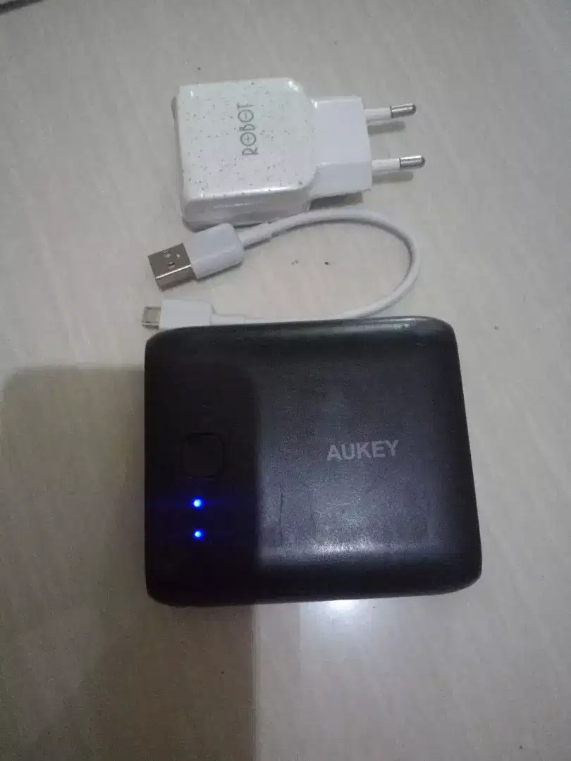 Di jual powerbank AUKEY 10000mAh warna hitam