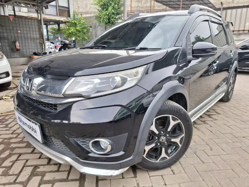 DP Rendah Honda BR-V 1.5 E Prestige Bensin-AT 2016 KSISES CRS