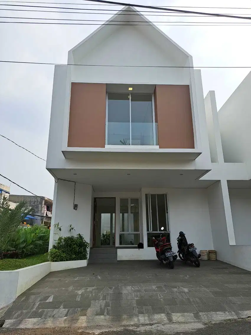 Di jual Rumah Kota 2 Lt Siap Huni Bagus Nyaman Startegis di Pejaten