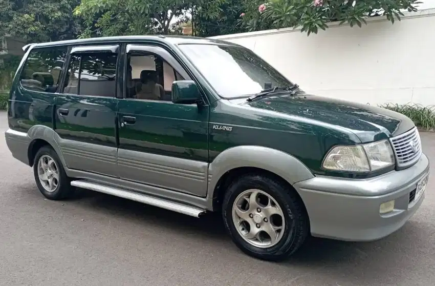 Toyota Kijang Krista 1800 CC MT EFi Th 2000 Hijau Silver Istimewa Skli