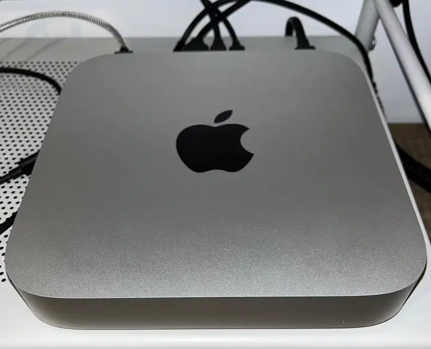 Apple Mac mini M1 2TB + Asus Rog xg16a + OWC Thunderbolt 4