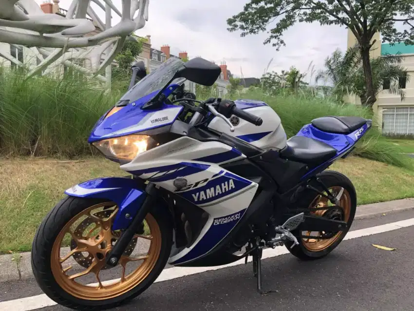 Dijual Yamaha R 25 250 CC series GP tahun 2014 ABS