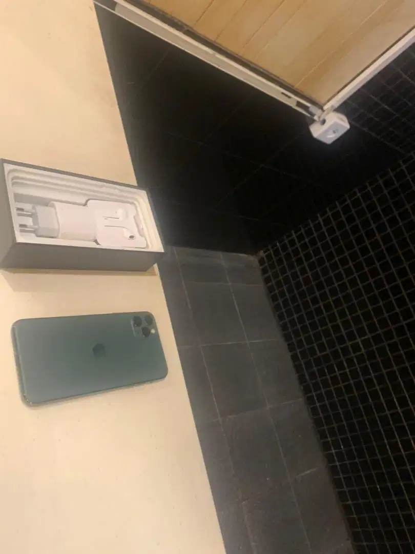 iphone 11 pro max 256gb hanya green baru