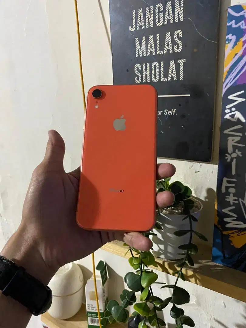 iPhone xr64 Coral