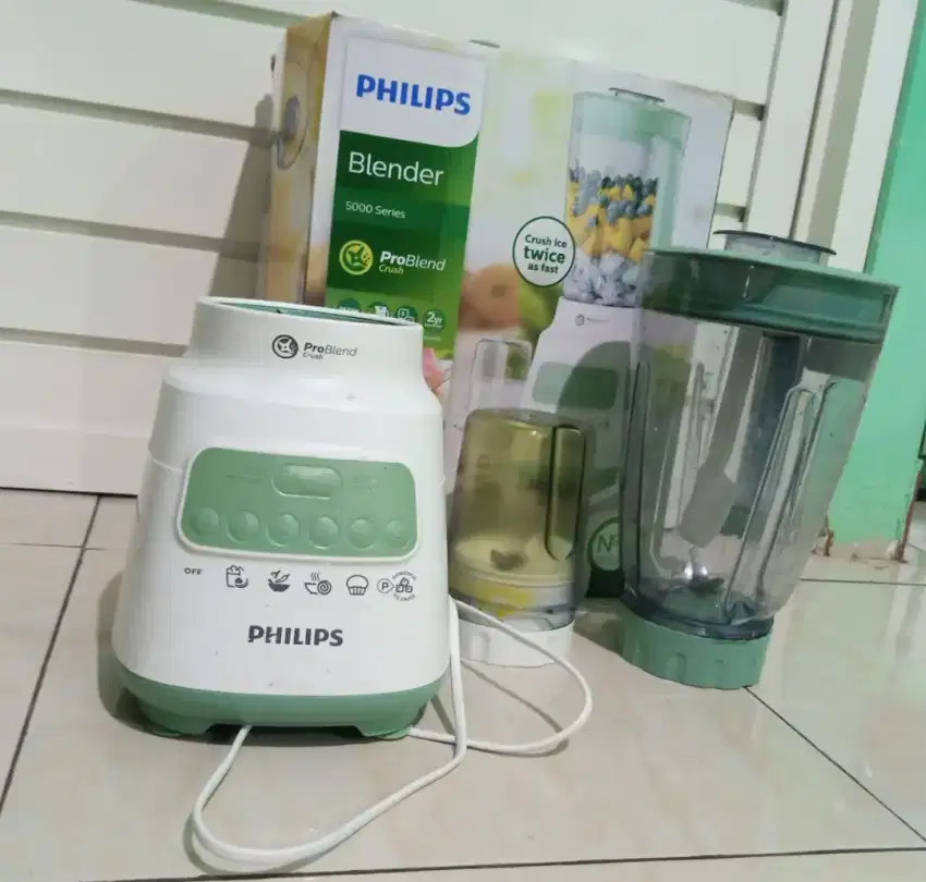 Blender philips 2 liter plastik HR2221