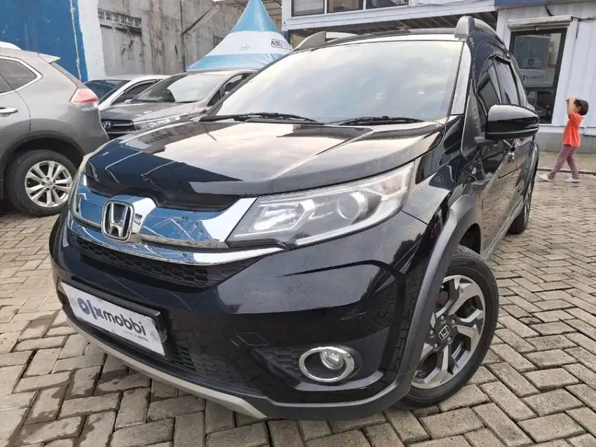 DP Rendah Honda BR-V 1.5 E Bensin-AT 2016 CSOSAS CRS