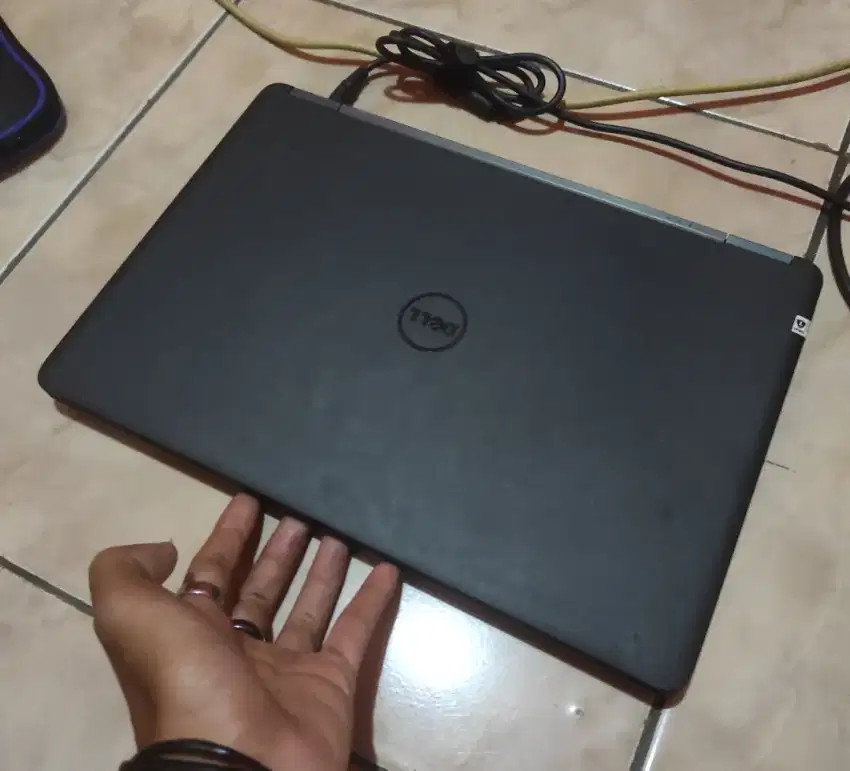 Jual laptop dell 7450 Core i7 ram 8GB