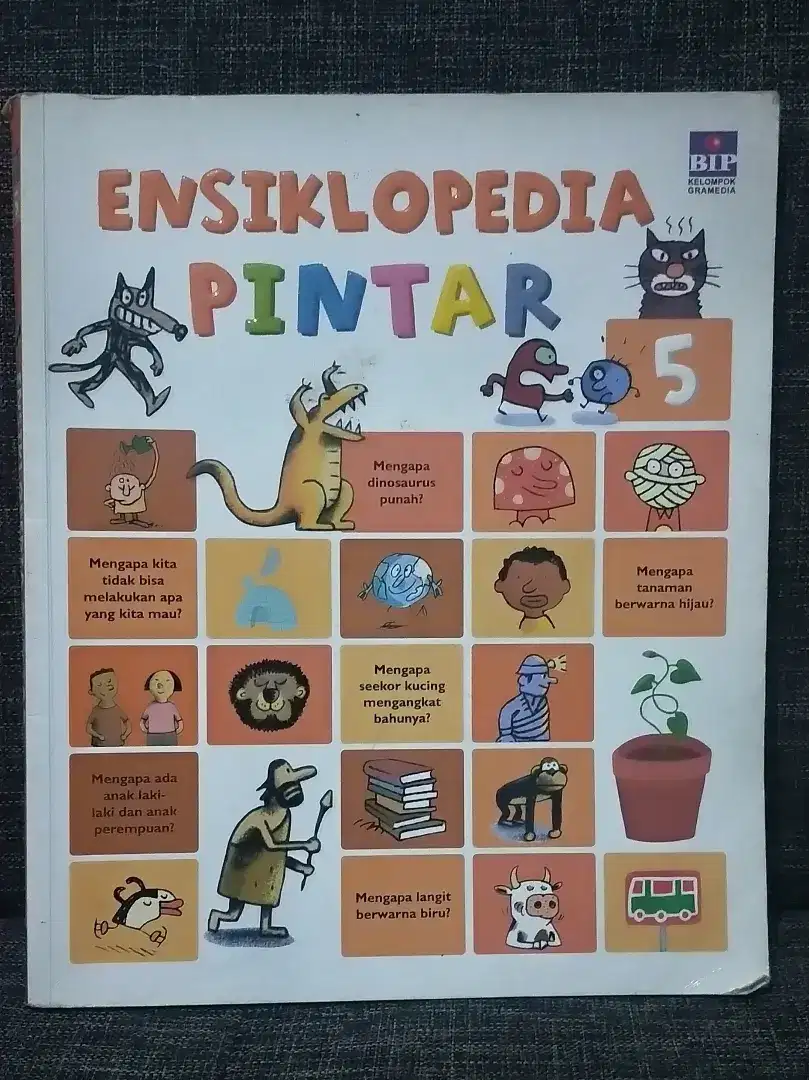 12:12 Ensiklopedia Pintar Hewan