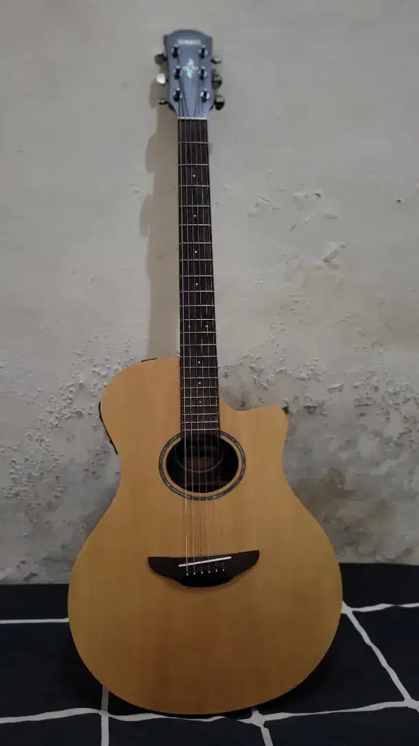 Guitar Accoustic Electric YAMAHA APX 600M