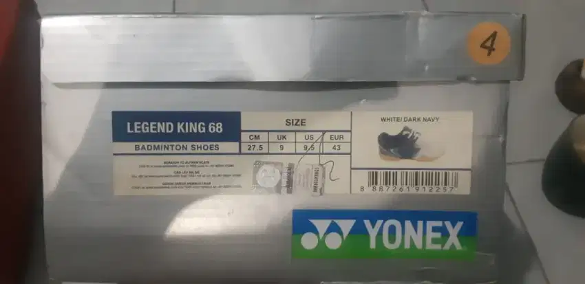 Sepatu yonex legend king 68