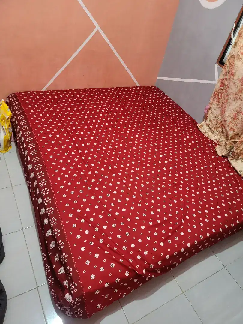 KASUR SPRINGBED kingsize  BARU PAKAI 2 BULAN