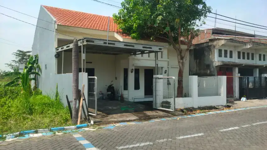 Rumah diKONTRAK/SEWAKAN. 
Perumahan Griya Villa Derma Sepanjang