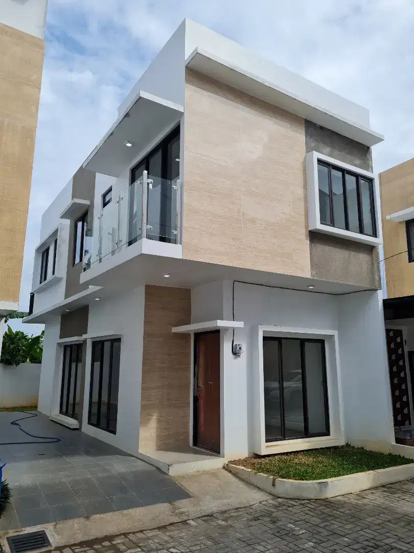 Rumah  Baru Modern Indah di Jagakarsa Jaksel