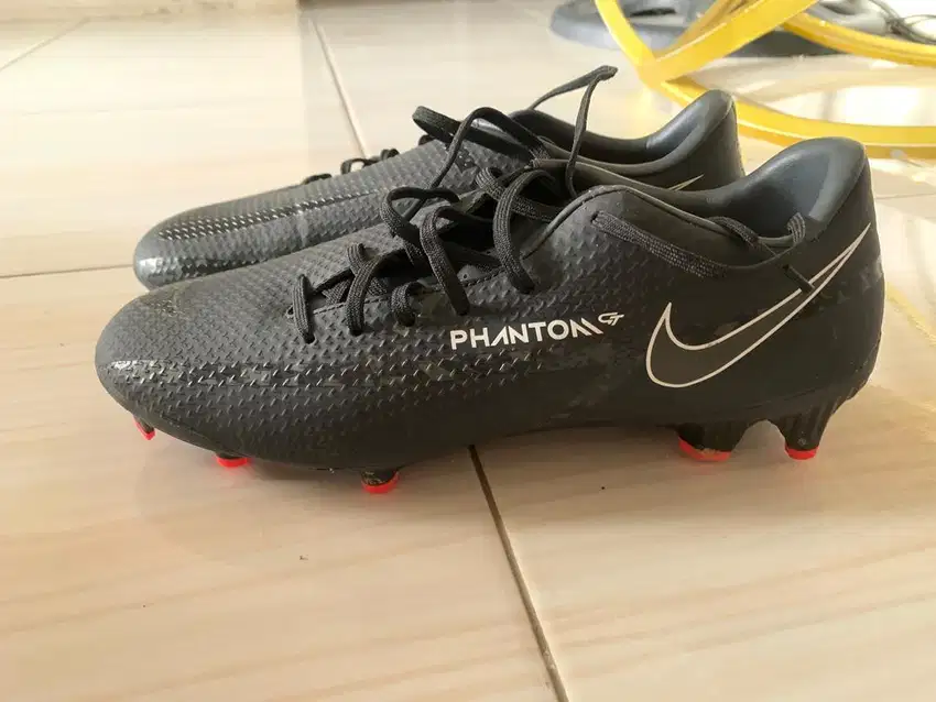 Nike phantom GT academy