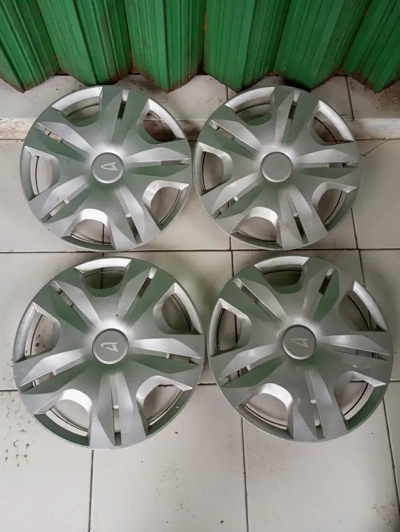 Dop Velg Daihatsu Xenia