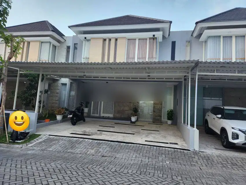 Rumah Citraland Dekat Graha Family, Pakuwon Indah