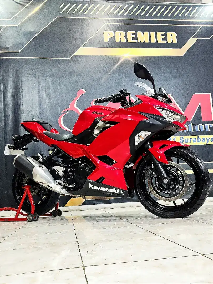 Kawasaki All-New Ninja 250 km.12rb red mewah. Anugerah motor rungkut