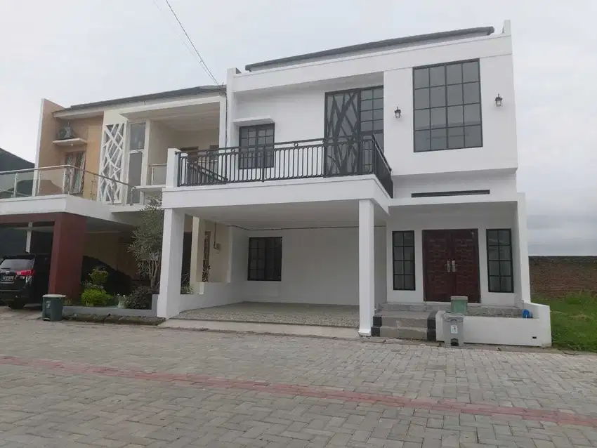 Rumah minimalis di cluster gedangan solo baru