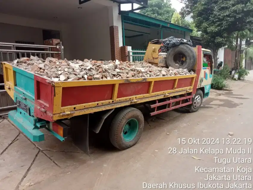 Jual material urugan puing ,tanah merah