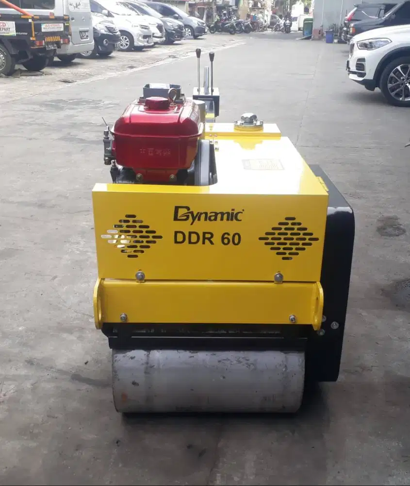 Baby Roller / Vibro Roller Kapasitas 1-2 Ton Pemadat Aspal / Tanah