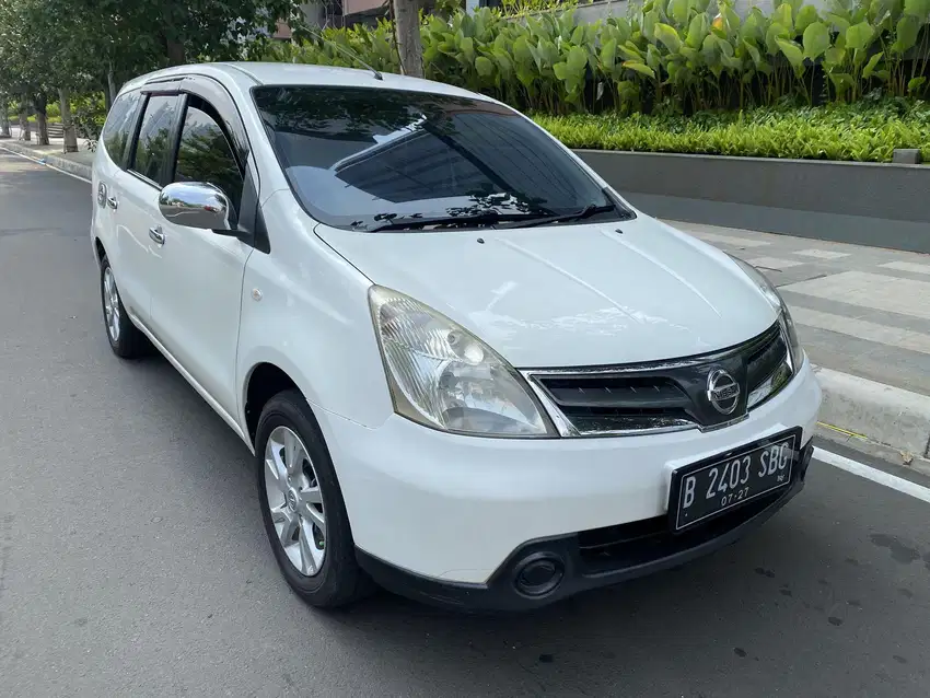 Nissan Grand Livina Tipe SV Automatic 2012 Paket Tdp 10jt Angsuran 2.2