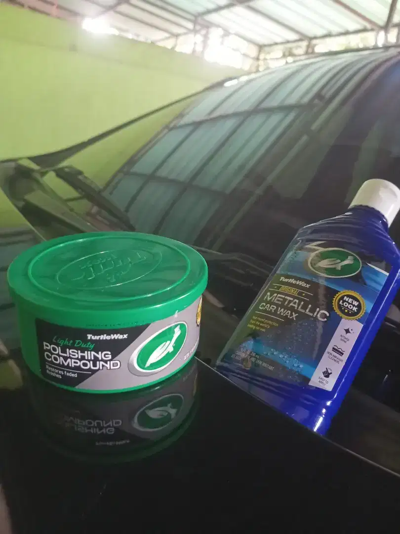 Obat poles mobil Turtle wax polishing compound dan turtle wax metallic