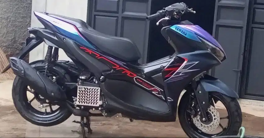 AEROX CYBERCITY 155 CC