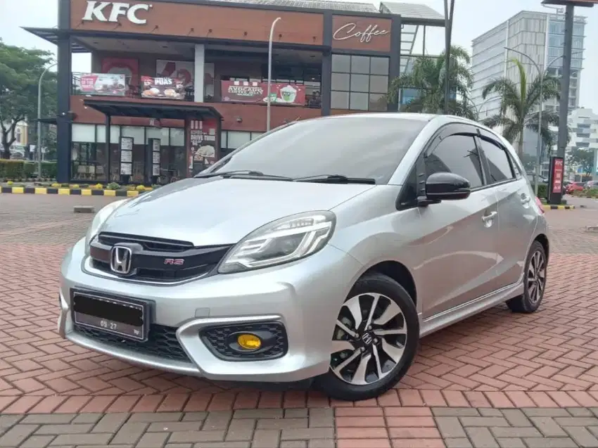 Honda Brio RS 1.2 CVT TANGAN PERTAMA DARI BARU !!