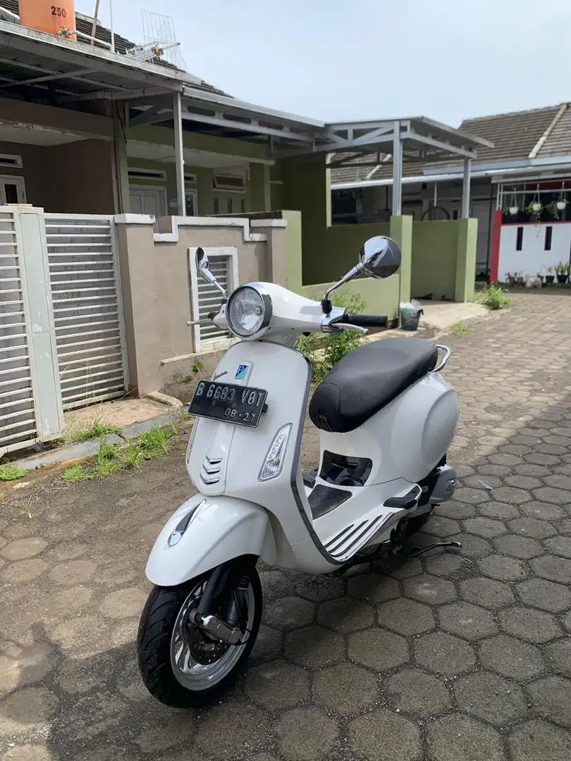 Vespa primavera iget