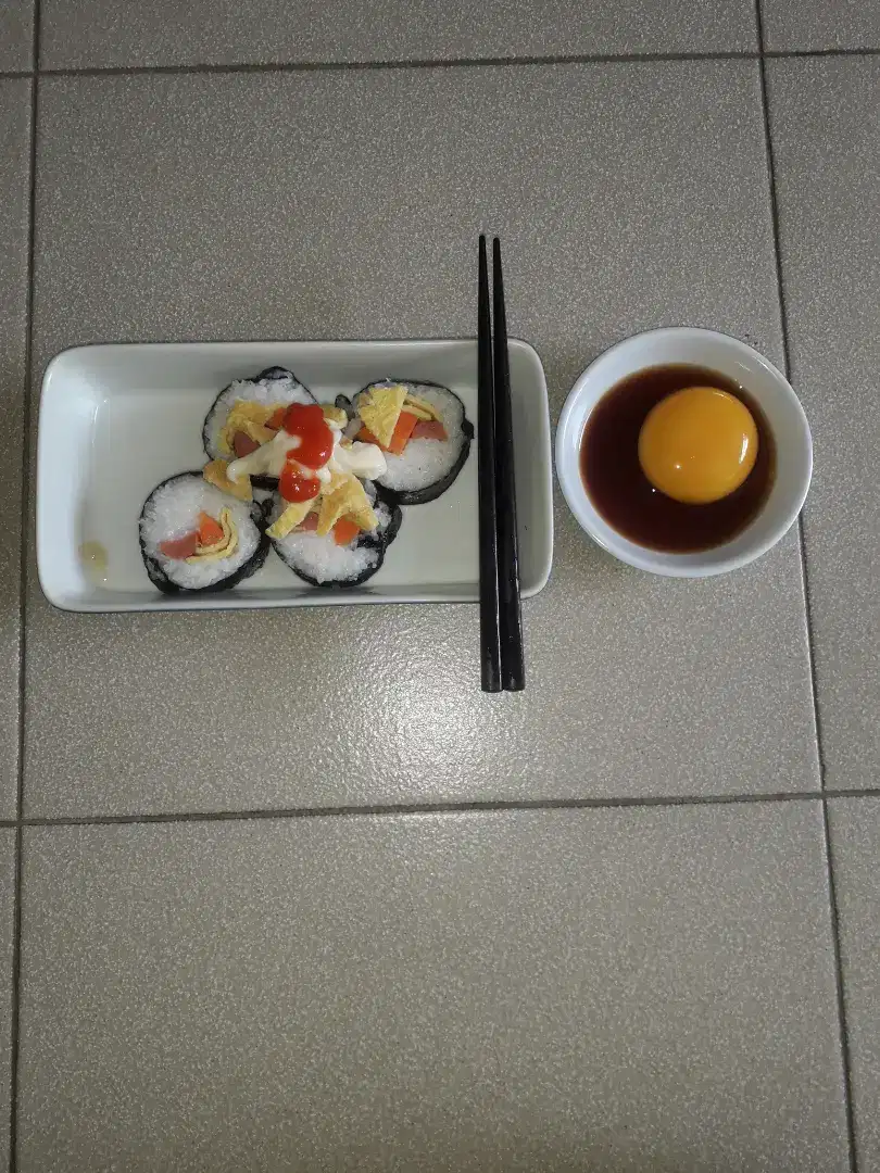 Sushi Makanan Khas Jepang