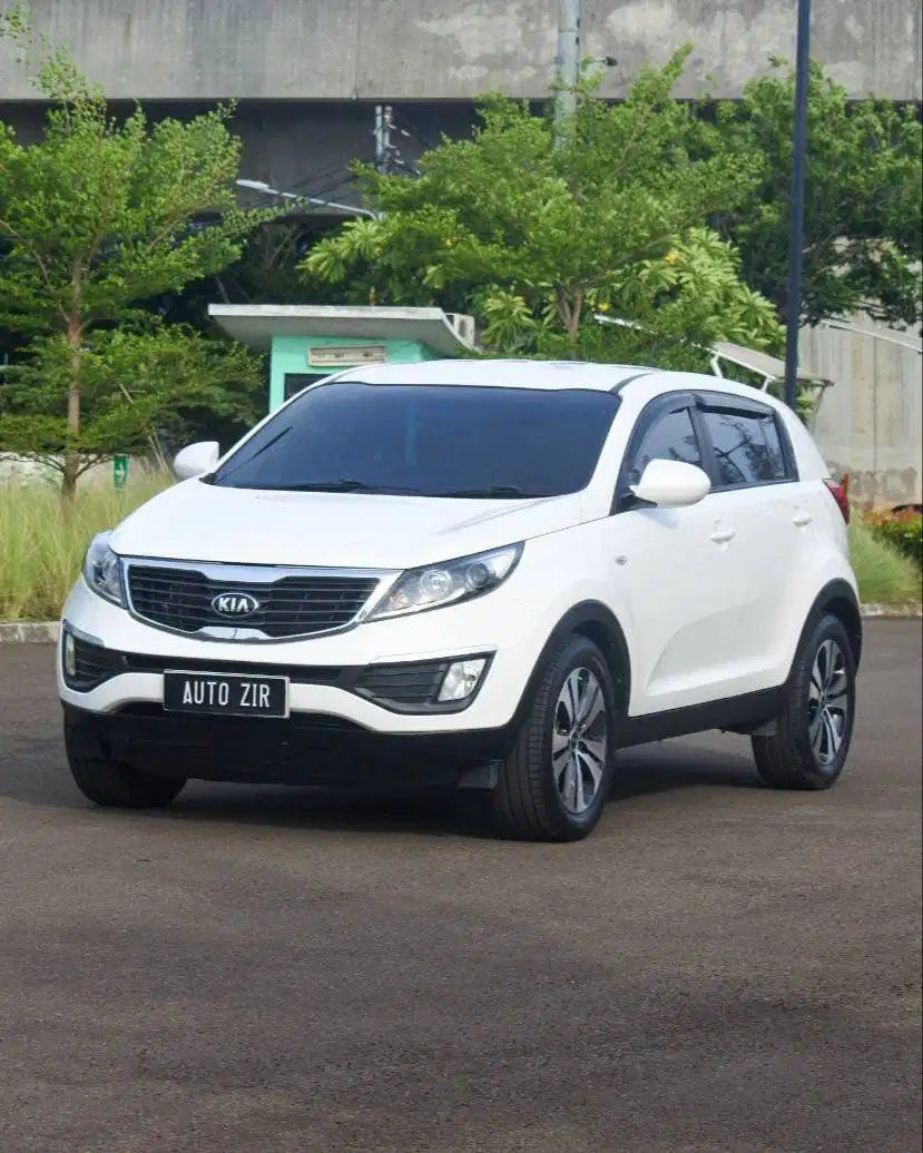 Kia Sportage SE 2.0L AT