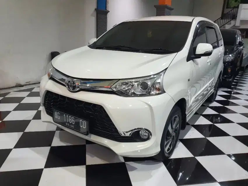 TOYOTA AVANZA VELOZ 1.5 MANUAL KM 40RB 2018 SURABAYA