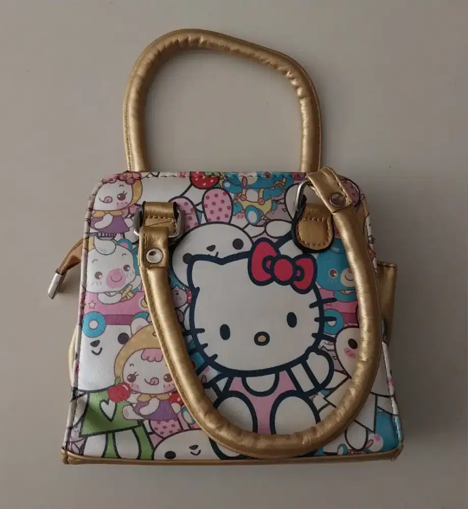 Sling Bag motif Hello Kitty